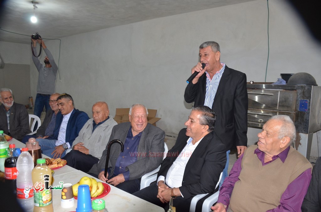 فيديو: الحاج زكريا صرصور وشيوخ العائلة يكرمون نشطاء العمل السياسي وممثليهم في البلدية بمشاركة الرئيس عادل بدير